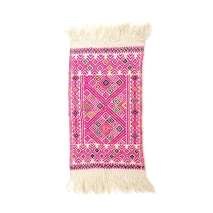 Small wool rug handmade in Chiapas, Mexico. 3x2 ft San Andres wool rug