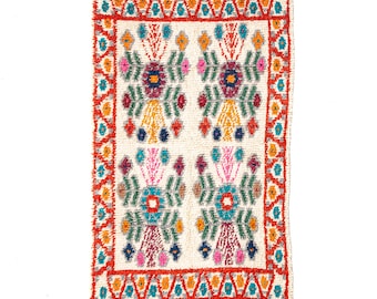 Handmade wool rug from Guatemala 235x150. Handmade pure wool kilim from Momos bohemian decoration