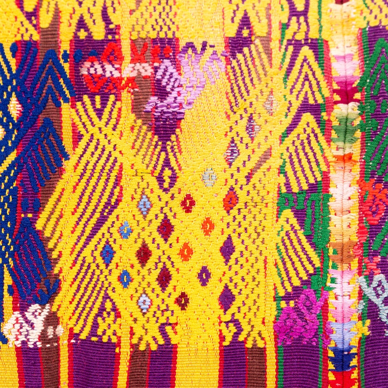 San Juan Sacatepequez vintage huipil handmade. Vintage poncho from Guatemala. Mayan fabrics image 6