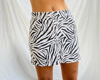 Y2k black and white zebra print mini skirt skort size 30” waist