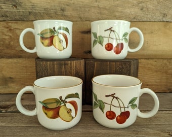Vintage 1961 Royal Worcester Evesham Set of Four Flat Cups / Fine Porcelain / Made in England / apples / cherries