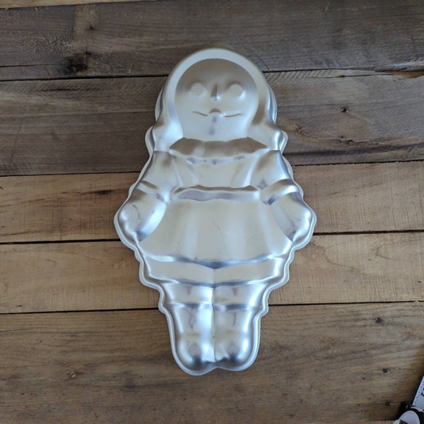 Vintage 1971 Storybook Doll Cake / Rag Doll / Wilton Aluminum Cake Pan / 502-968