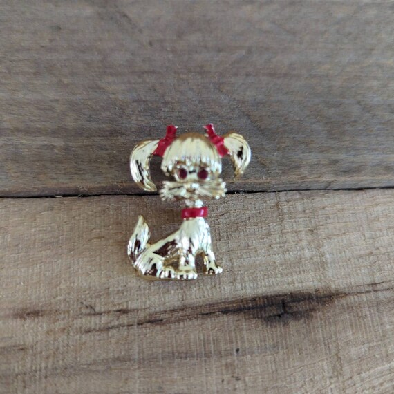 Vintage Gerry's 1960s Gold Tone Dog Pin / Red Bow… - image 4