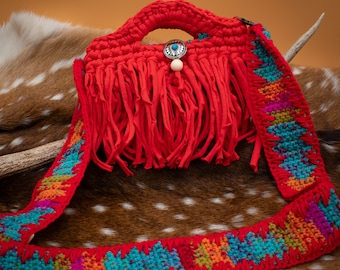 Crocheted Red River Fringe Purse