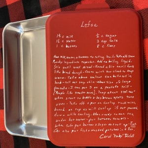 Engraved Recipe Baking Pan-9x13 Cake Pan w/Colored Lid-Handwritten Family Recipe-Bake Ware-Custom Cake Pan-Gifts for Bakers-Mom&#39;s Recipes