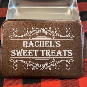 Custom 9x13 Aluminum Cake Pan Set with Engraved Colored Lid-Sweet Treats-Flourish-Personalized Baking Gift-Birthday-Christmas-Bridal Shower