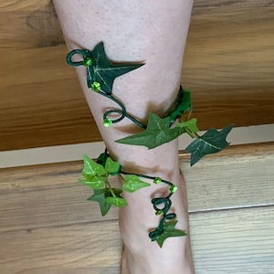 Poison Ivy ankle cuff , Green Ivy Ankle wrap, anklet, Woodland forest fairy Wrap, Great for Brides!