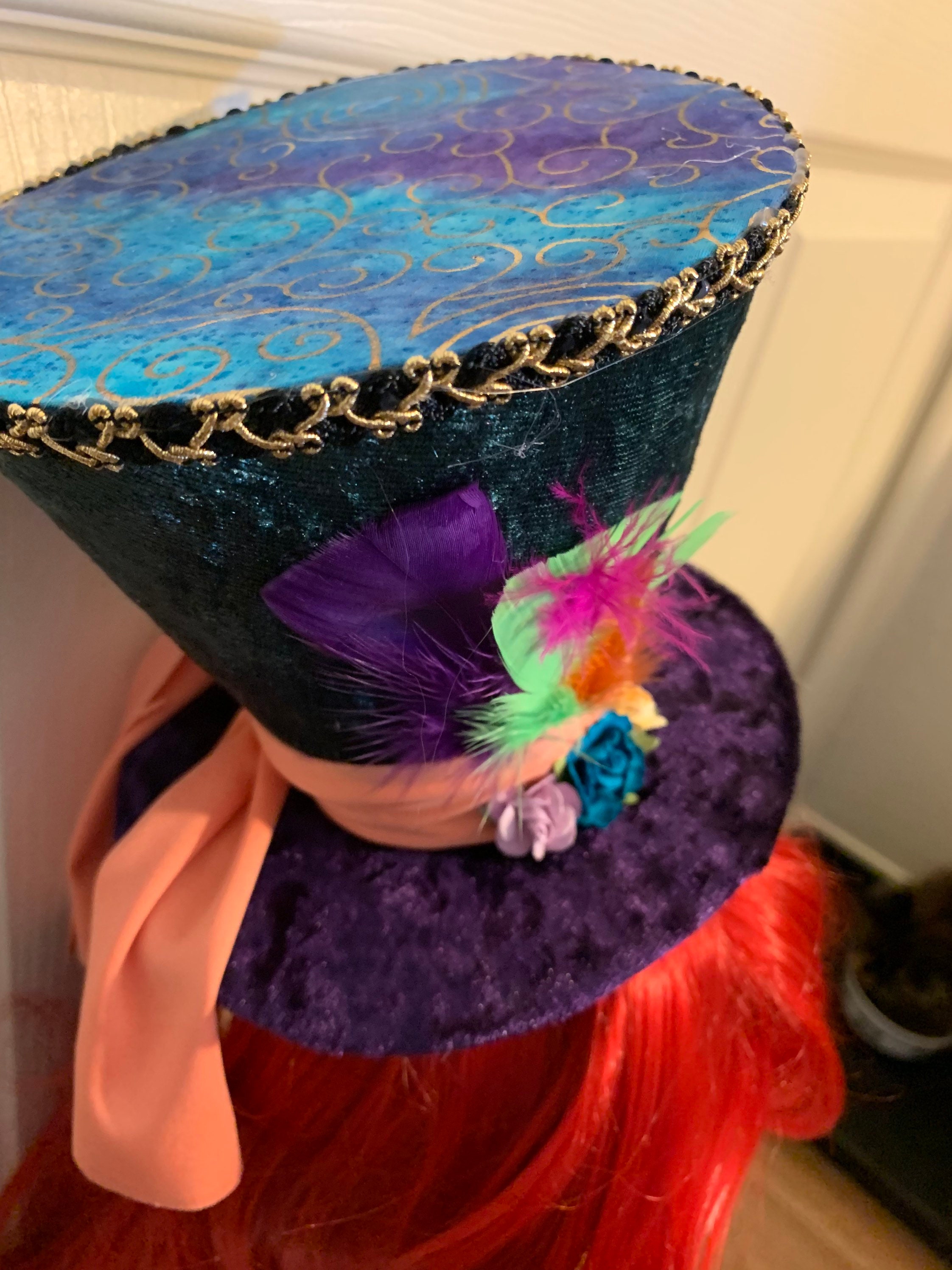 ⭐︎Johnny Depp’s Big Feather Hat⭐︎ Johnny Depp Hats: The Ultimate Hat Style Guide – American