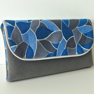 portefeuille femme tissu tout en un portemonnaie protège chéquier et porte carte  velours gris et coton motifs bleu et gris