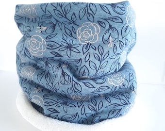 snood tour de cou femme fourré bleu motifs fleurs roses