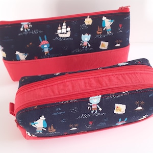Trousse d'école simple ou double compartiments garçon pirates bleu et rouge
