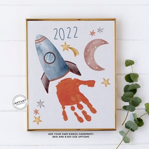 2022 Space Handprint Art / Handprint Craft per bambini / Regalo per data dell&#39;anno della luna per bambini piccoli / Impronta della mano ricordo / Regalo artigianale per genitori