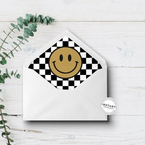 One Happy Dude A7 封筒ライナー | 5x7 スマイリーフェイス封筒ライナー | DIY カスタム封筒 One Happy Dude テーマの文房具 | チェック スマイリー