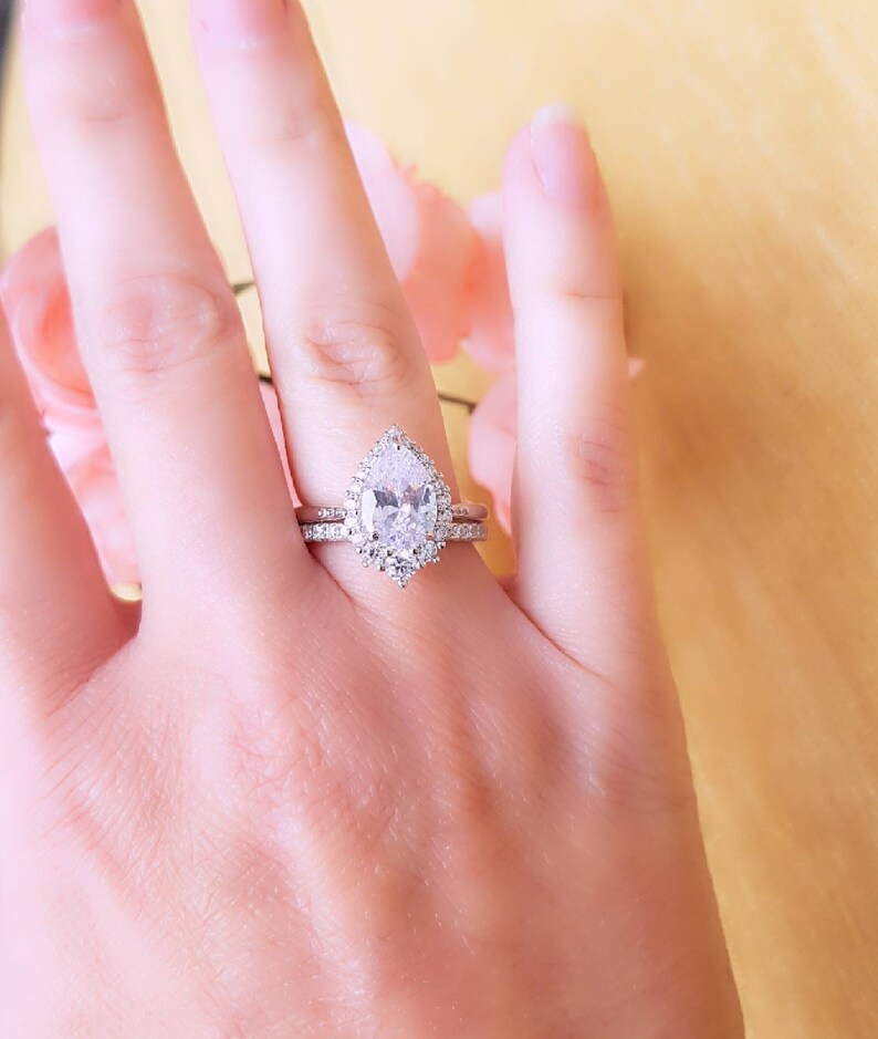 Engagement Ring Pear Ring Set Art Deco Ring Nesting Ring Set Vintage Engagement Ring Set Affordable Engagement Ring Tear Drop Ring