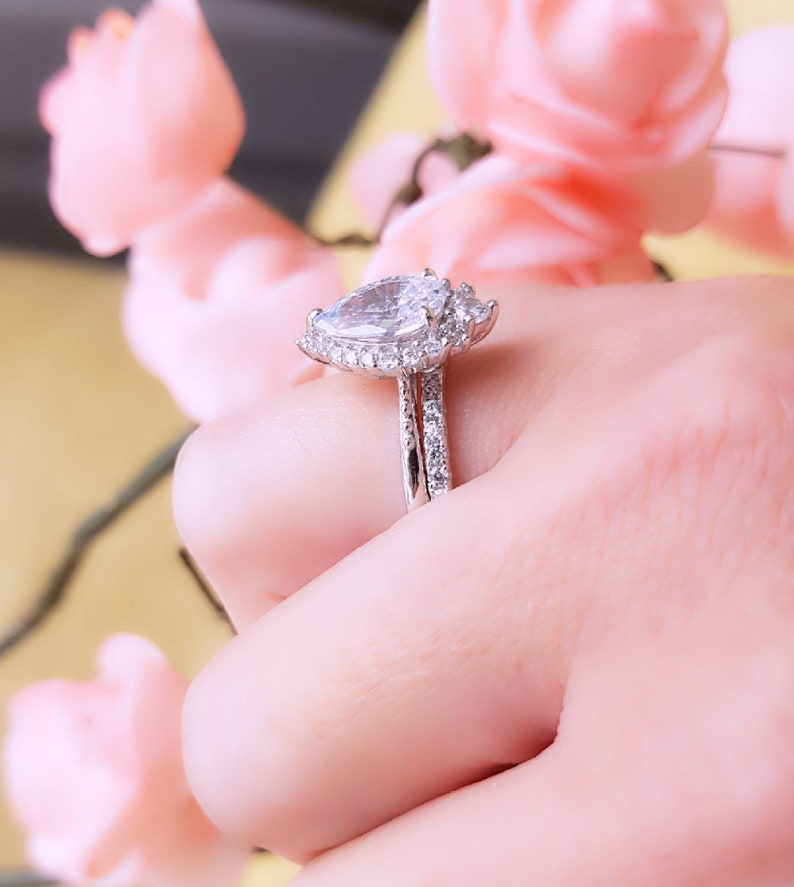 Engagement Ring Pear Ring Set Art Deco Ring Nesting Ring Set Vintage Engagement Ring Set Affordable Engagement Ring Tear Drop Ring