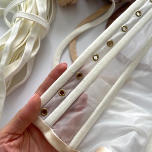 High-quality spiral steel boning in corset