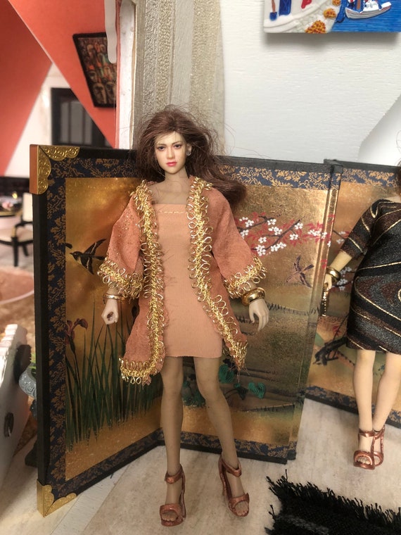 1/12 /tbleague Phicen Outfit Includes Sold and Gold Coat