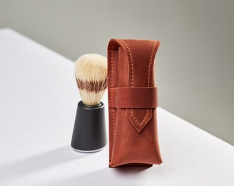 Leather shaving brush case, Personalized shaving brush holder, Case for shaving brush, Wet Shave Brush Protector, Shaving brush holder