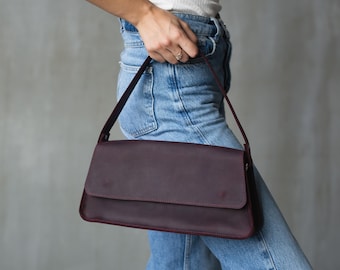 Leder Umhängetasche klein, Personalisierte Schulter Sling Bag, Leder Umhängetasche Damen personalisiert, Schultertasche Custom für Damen