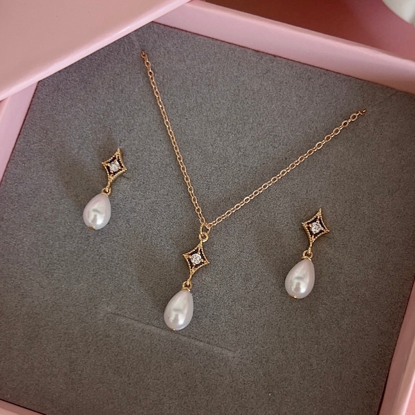 Teardrop Pearl Necklace and Earrings Set – Gold Plated Bridal Jewelry