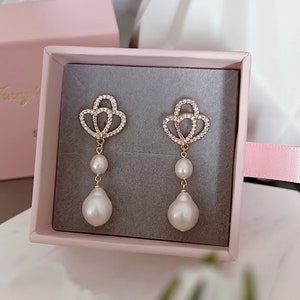Freshwater Pearl Dangled Earrings/ Pearl Drop Earrings/ Special Gift For Women/ Wedding Earrings