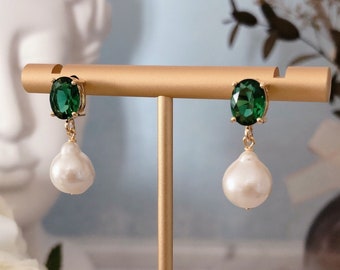 Emerald Pearl Earrings/ Freshwater Pearl Dangle Earrings/ Birthstone Gift For Women/ Special Gift For Her/ Mother’s Day Gift
