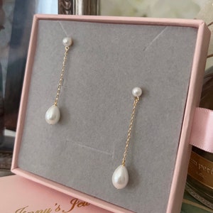 Teardrop Pearl Drop Earrings/ Bridal Earrings/ Bridesmaids Gift/ Wedding Jewelry/ Special Gift