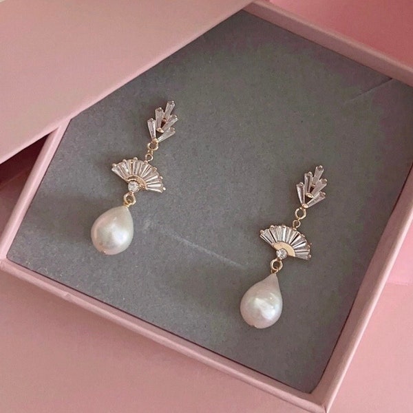 Teardrop Pearl Bridal Earrings, 18k Gold Fan, Cubic Zirconia Post