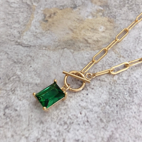 Emerald Pendant Necklace/ Elegant Necklace/ Special Gift For Her/ May Birthstone Necklace/ Birthday Gift For Her