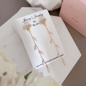 Leaf Tassel Earrings/ Bridal Earrings/ Wedding Jewelry/ Bridesmaids Earrings/ Special Gift For Women