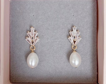 Freshwater Pearl Droplets Earrings/ Bridal Earring/ CZ Paved Leaf Earrings/ Dainty Pearl Earrings