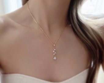 Bruidssieradenset bladgoud, CZ-trouwketting en oorbellen