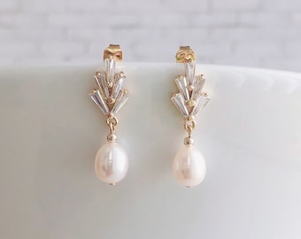 Dainty Freshwater Pearl Droplets Earrings/ Bridal Earring/ CZ Paved Leaf Earrings/ Minimal Pearl Earrings