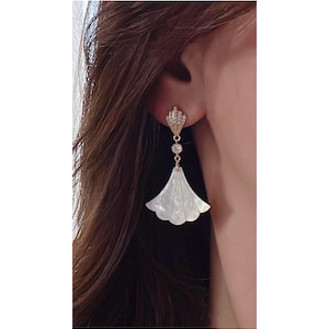 Art deco wedding Earrings /Mother of Pearl  Earrings/ Bridal Earring/ Art Deco Earrings/ Elegant Earrings