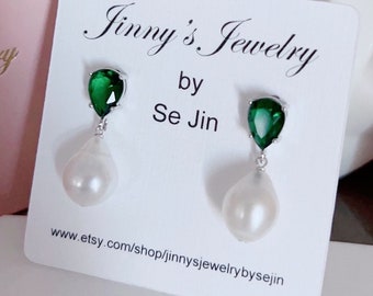 Emerald Natural Freshwater Pearl Earrings/ Freshwater Pearl Dangle Earrings/ Birthstone Gift For Women/ Wedding Earrings/ Bridal Earrings