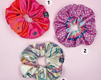 Big scrunchie hair tie, colorful elastic hair band, xxl scrunchie, curly hair accessories, chou chou satin scrunchies, maxi floral scrunchie