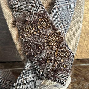 Corbata a cuadros Wessex Glenn con cuentas