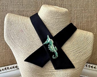 Seahorse Tie