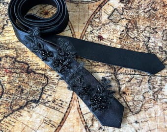 Beaded Micro Tie