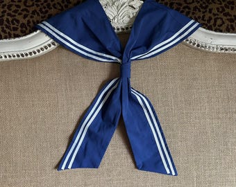 Minimalist Sailor Collar