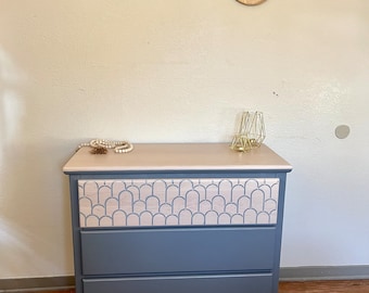 FREE SHIPPING & Local Delivery!!! Gorgeous Solid Wood Light Gray/Natural Dresser!!!