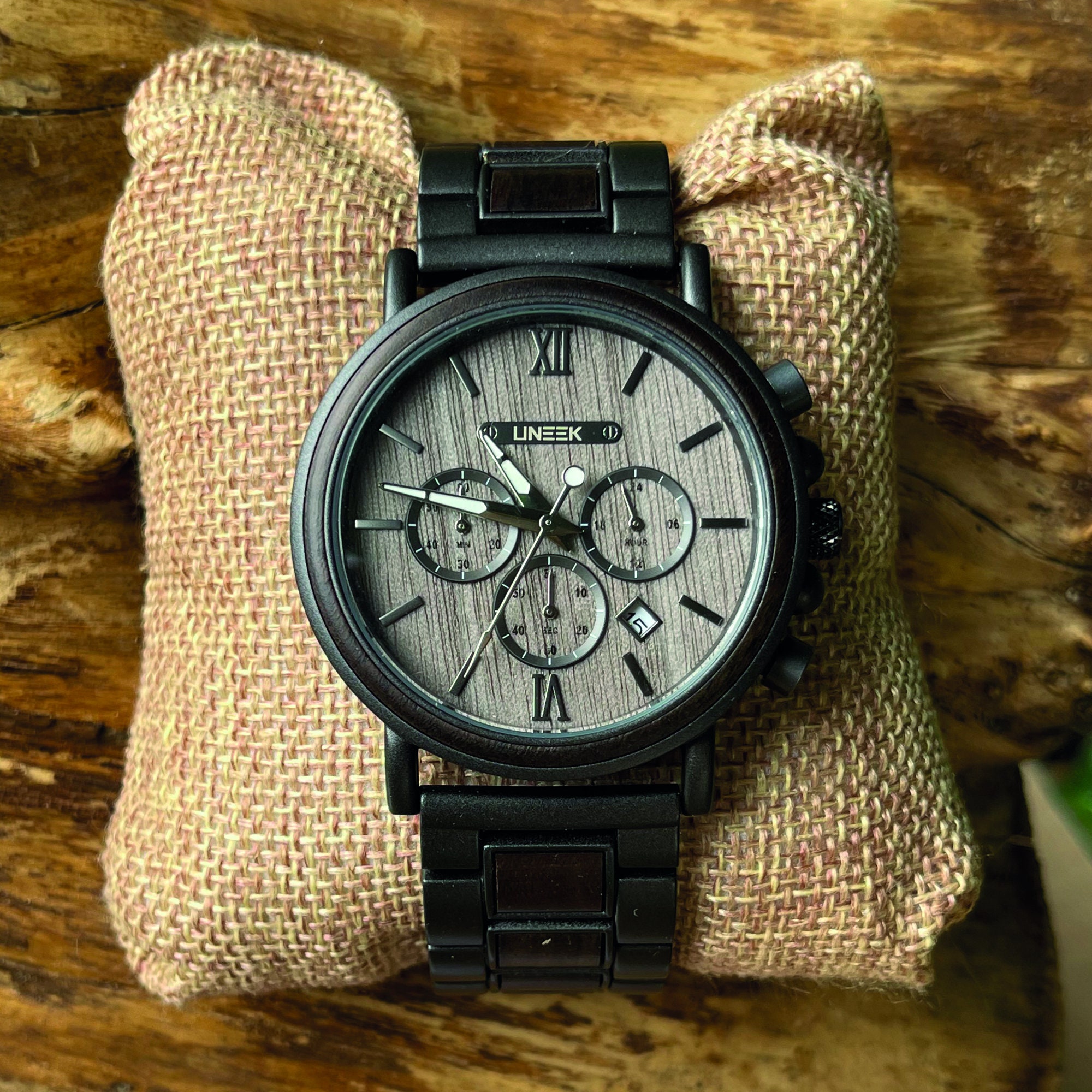 Truce quartz watch price hotsell