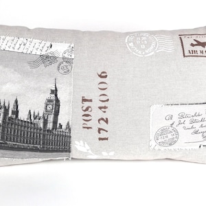 Capa de almofada "Letter" com desenho original e detalhes elaborados