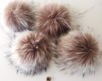 Real Fur pom pom for hat, Furry poms with snap, Raccoon fluffy pom for beanie, Large pom pom 6 inch Genuine fur