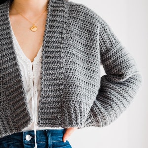 Crochet Pattern Simple Cardigan Cropped Sweater Easy Crochet Cardigan for Women Oversized Crop Jumper Crochet Cardigan Pattern Beginners