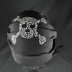 Loc Soc with Skull and Crossbones, Guitar loc Sock, music, Design, Quick Bun- Irregular