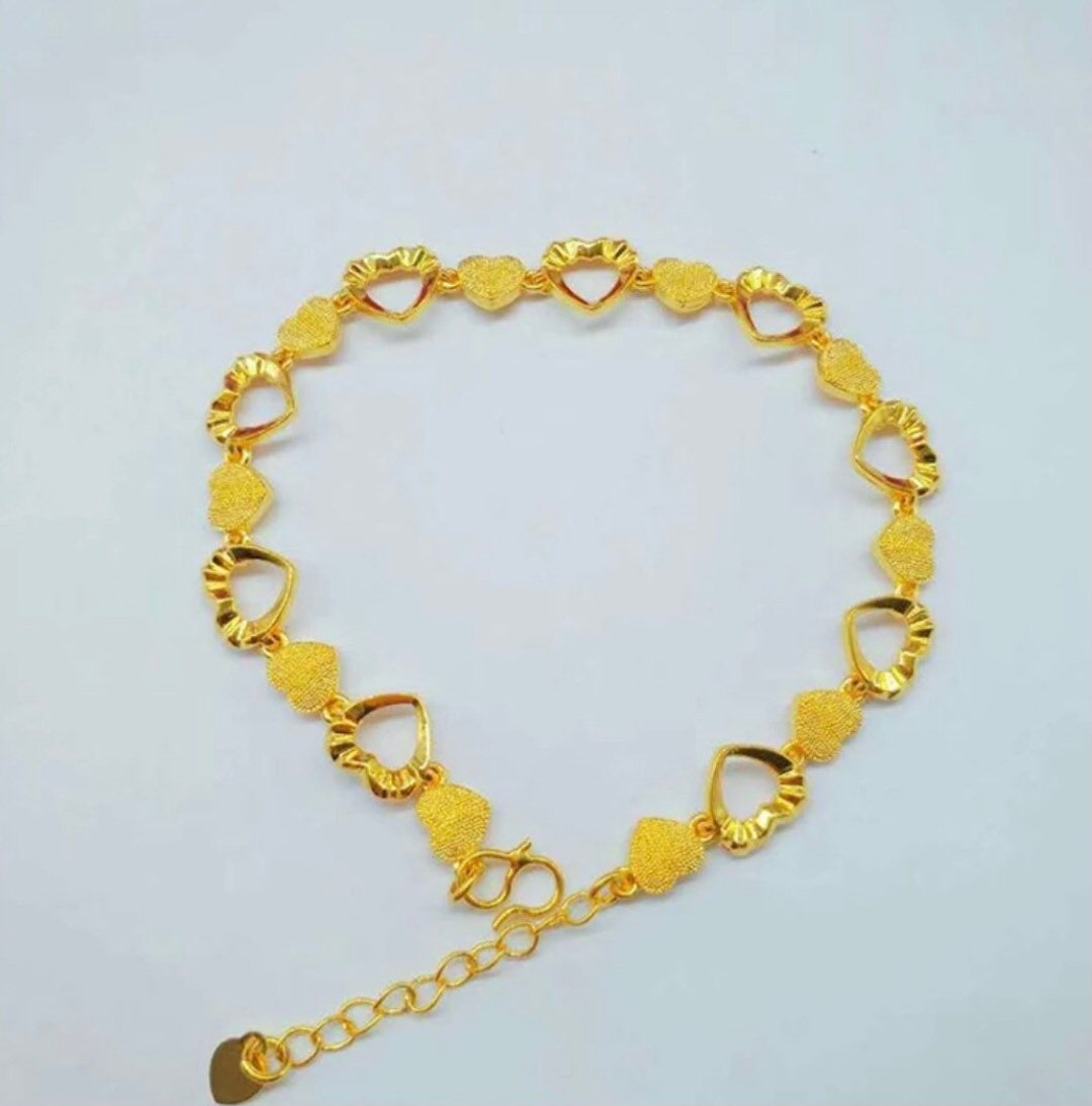 Women's Toggle Charm Bracelet, Dainty 18K Gold Plated Heart Bracelet Link Hand Chain Birthday Gift for Girl Friends