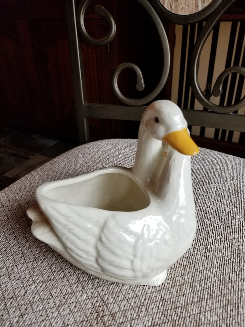 Vintage swan planter