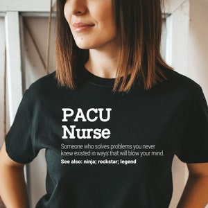 Definition Shirt - PACU Nurse Sweatshirt l Perioperativ Nurse Hoodie, Rundhalsausschnitt für Männer & Frauen l Post Anästhesie Pflegeabteilung Krankenschwester Geschenk