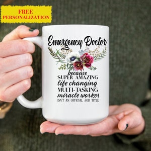Regalo personalizzato MEDICO DI EMERGENZA per le donne l Pensionamento, Grazie, Apprezzamento, Compleanno, Regalo di Natale l Tazza da caffè con nome personalizzato